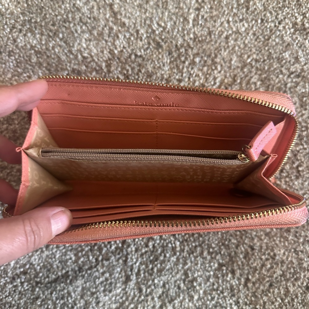 Kate Spade Wallet - Picture 2 of 2